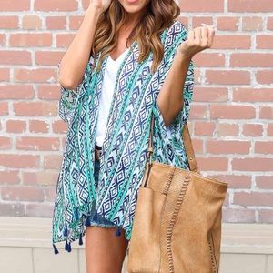 {Vici} Tribal Tassel Kimono